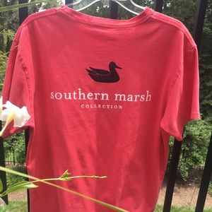 Men’s size large Southern Marsh tshirt
